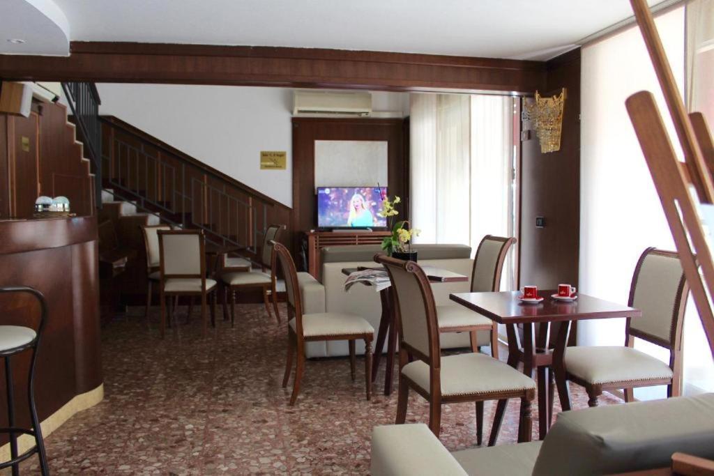 Depandance Hori Balconata 2 Punto 0 Hotel Lucera Exterior photo